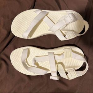 White Chaco Z/2 Classic